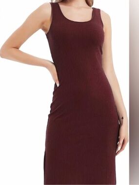 Sleeveless Ribbed Bodycon Dress in Burgundy